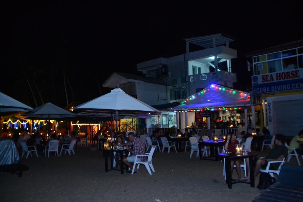 Surfcity Guesthouse Unawatuna Eksteriør bilde